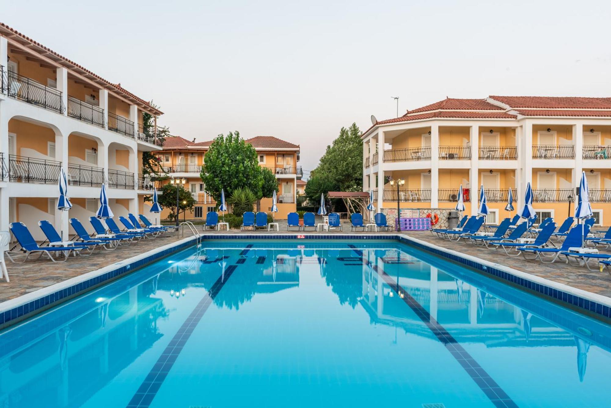 Village Inn Studios & Family Apartments Laganas Exterior photo
